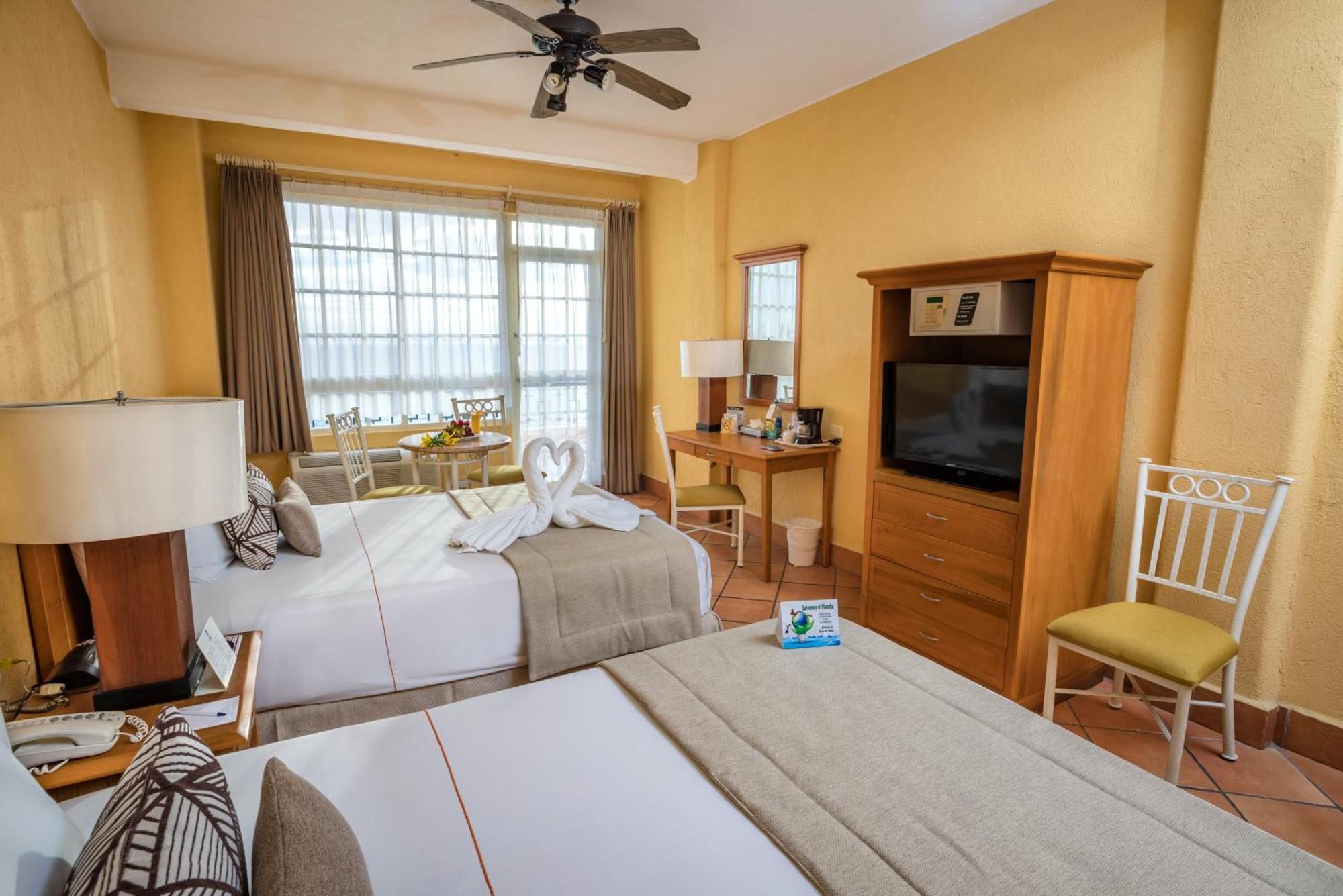 Best Western Posada Freeman Mazatlan Bagian luar foto