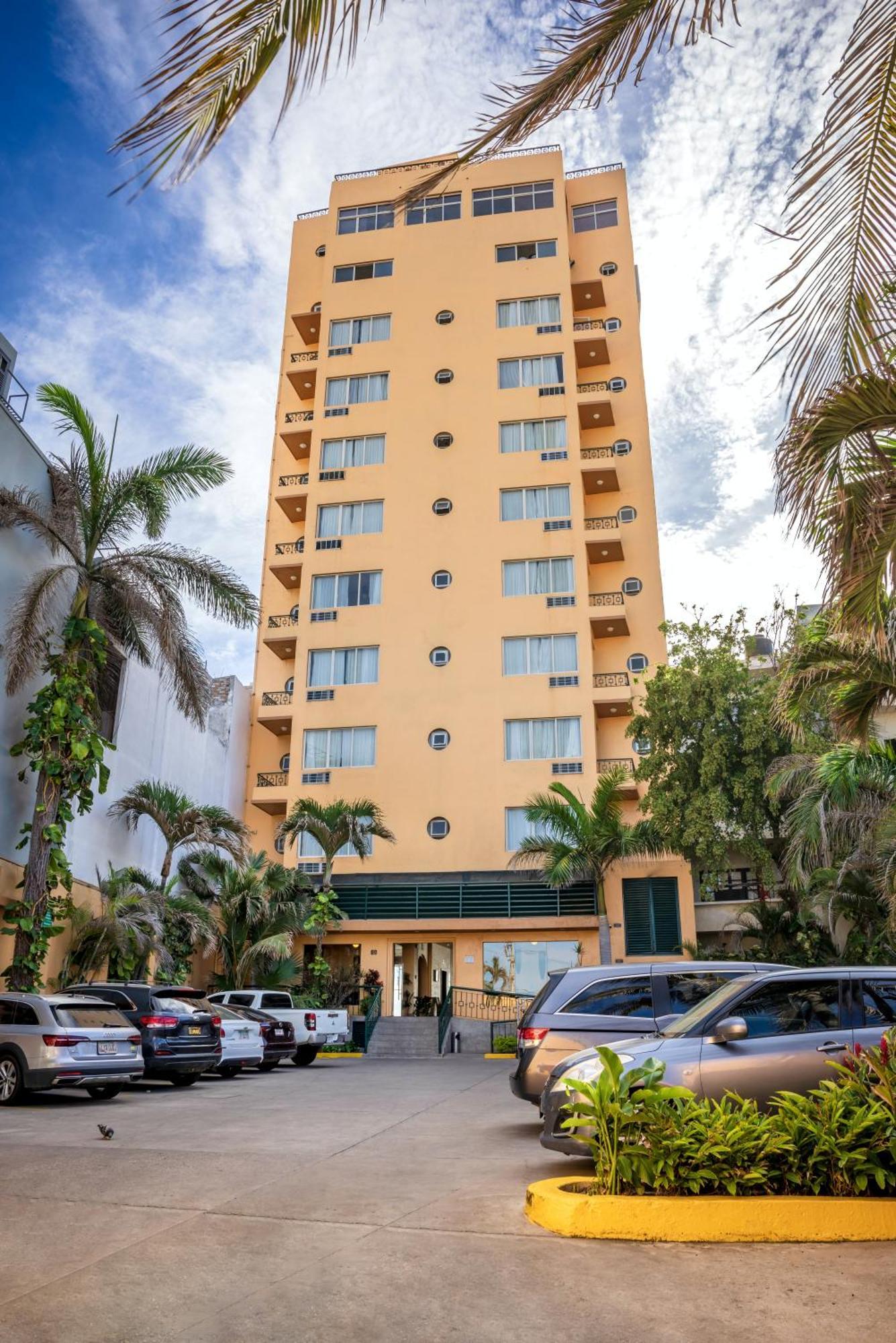 Best Western Posada Freeman Mazatlan Bagian luar foto