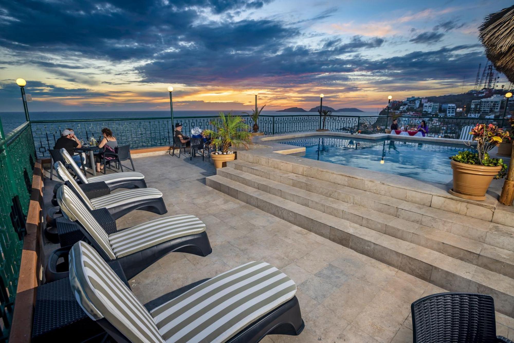 Best Western Posada Freeman Mazatlan Bagian luar foto