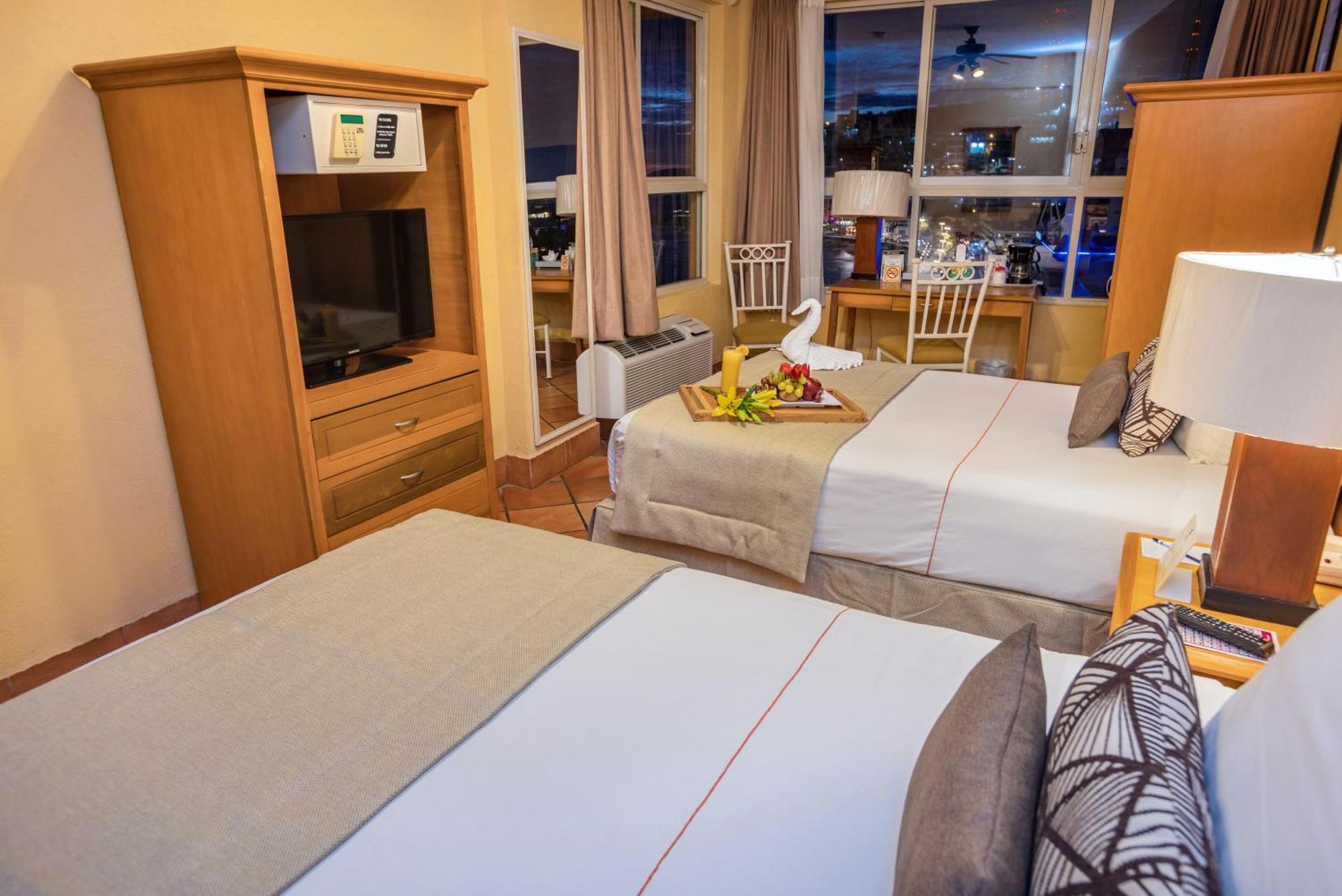 Best Western Posada Freeman Mazatlan Bagian luar foto
