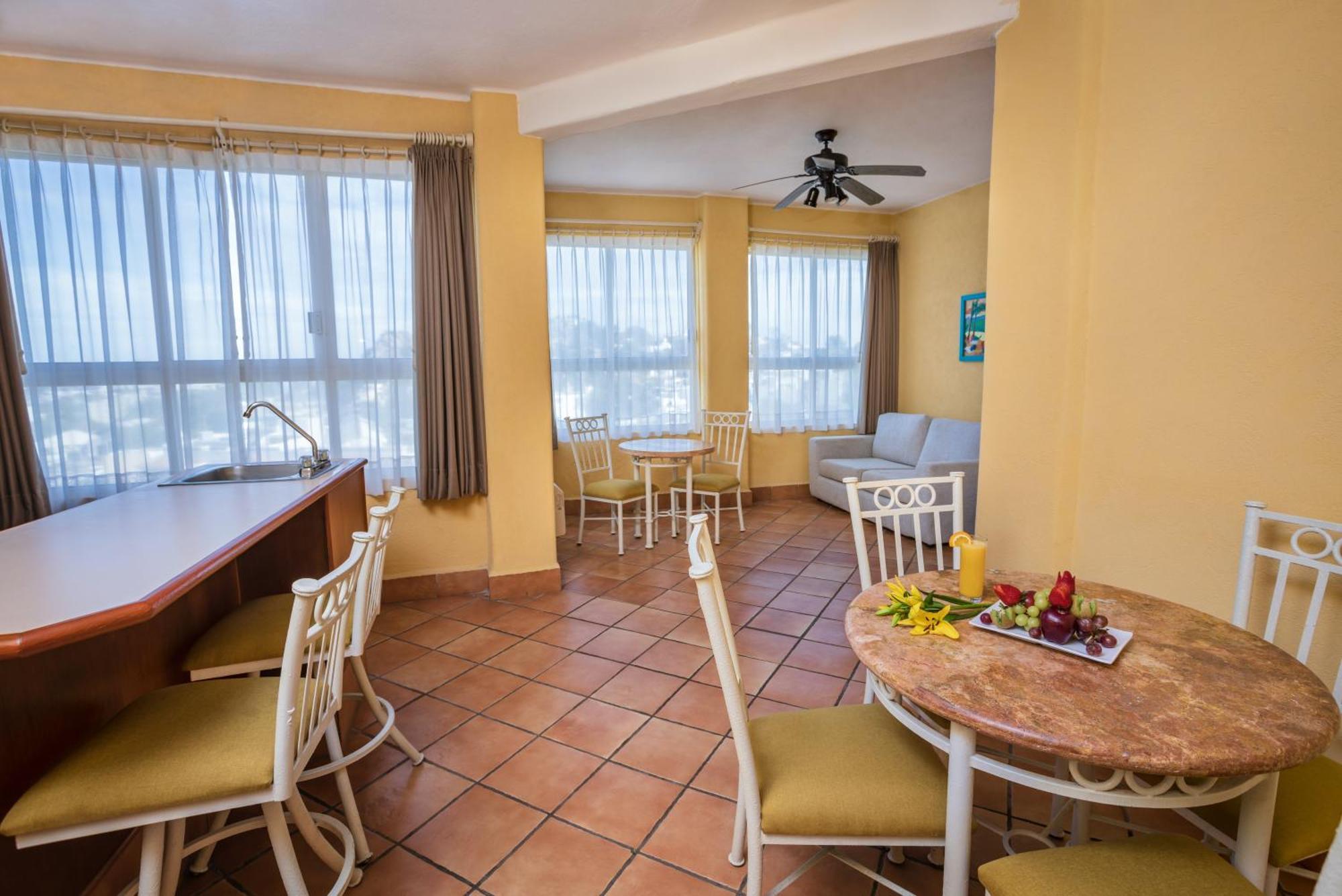 Best Western Posada Freeman Mazatlan Bagian luar foto
