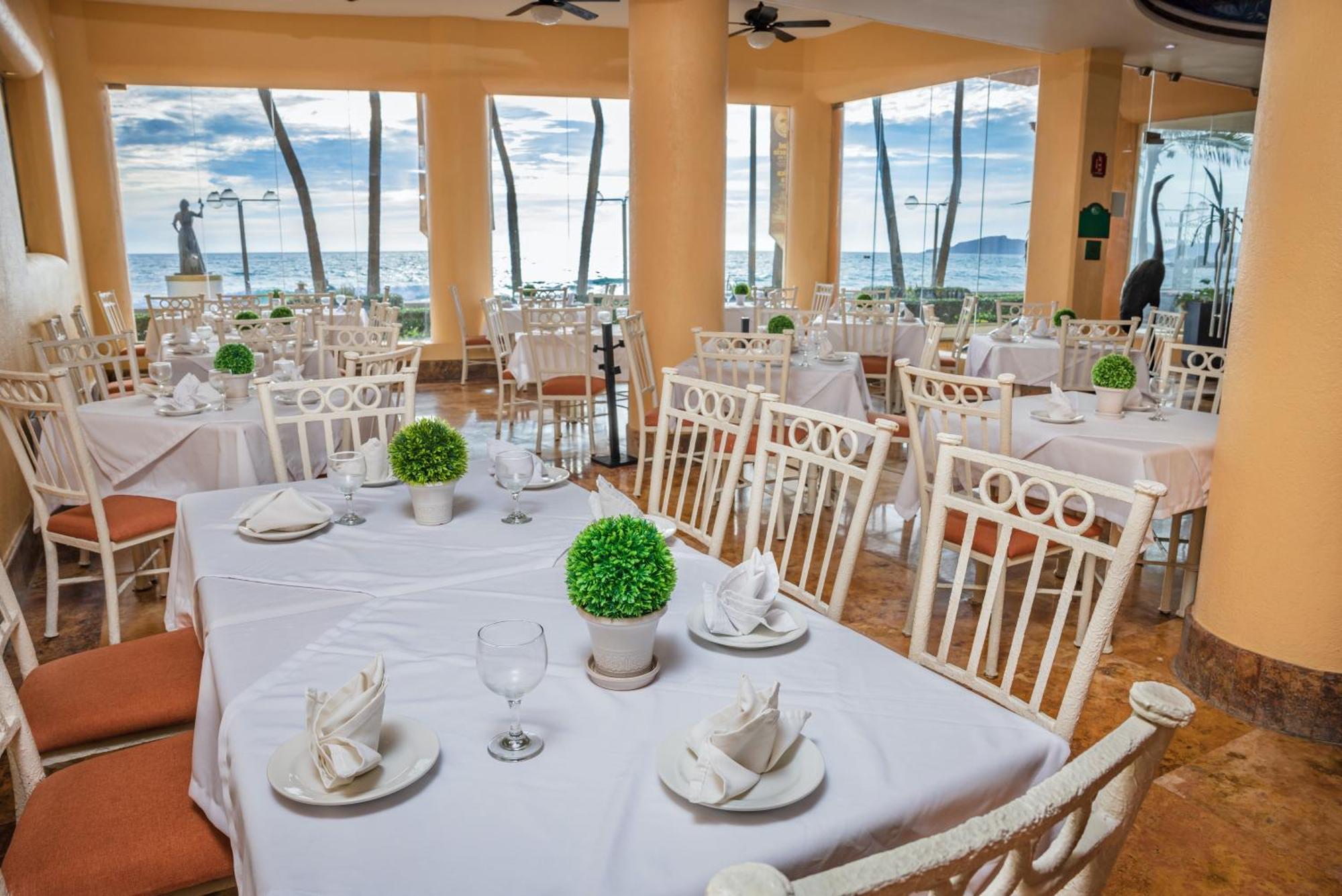 Best Western Posada Freeman Mazatlan Bagian luar foto