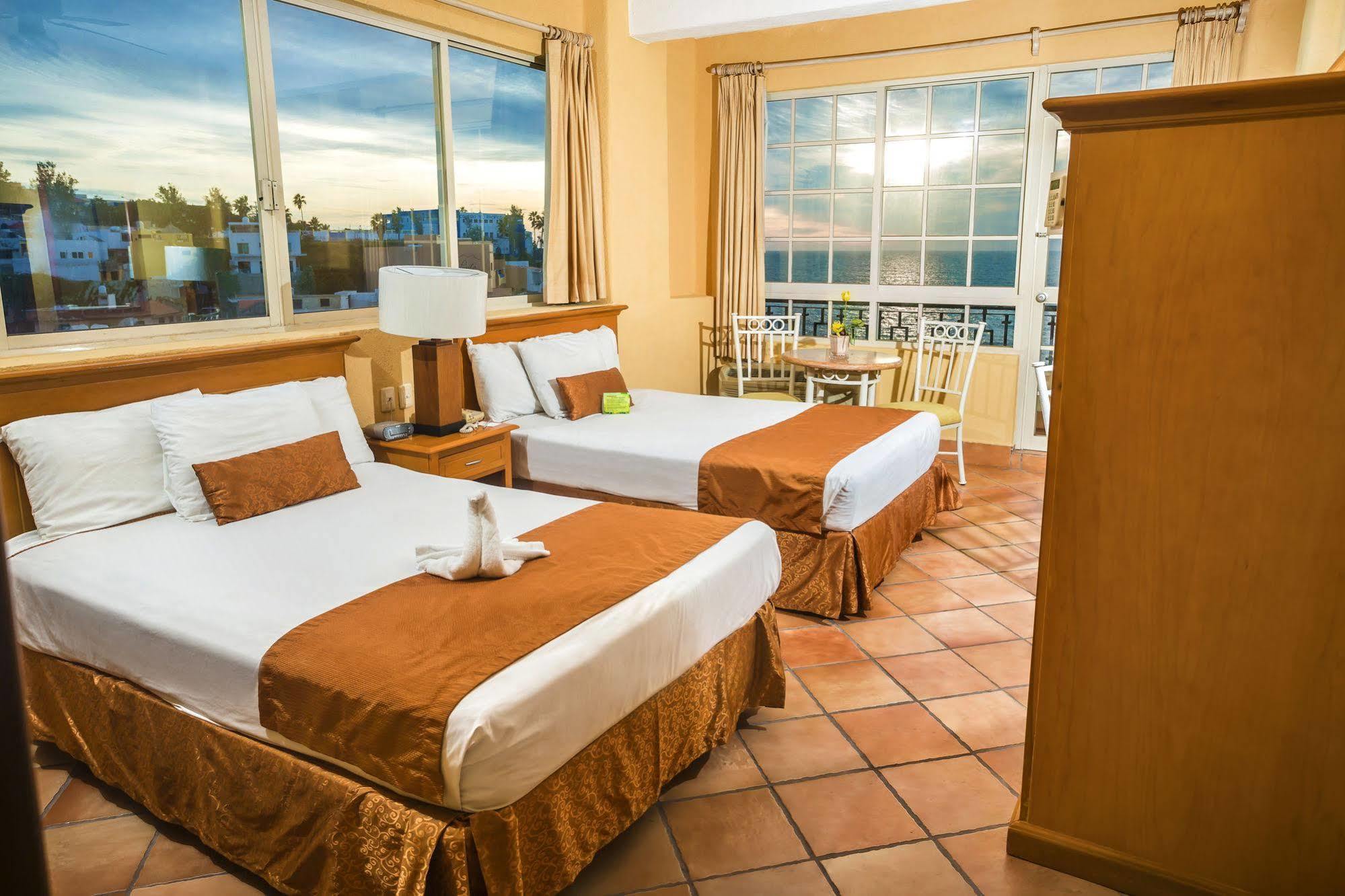 Best Western Posada Freeman Mazatlan Bagian luar foto