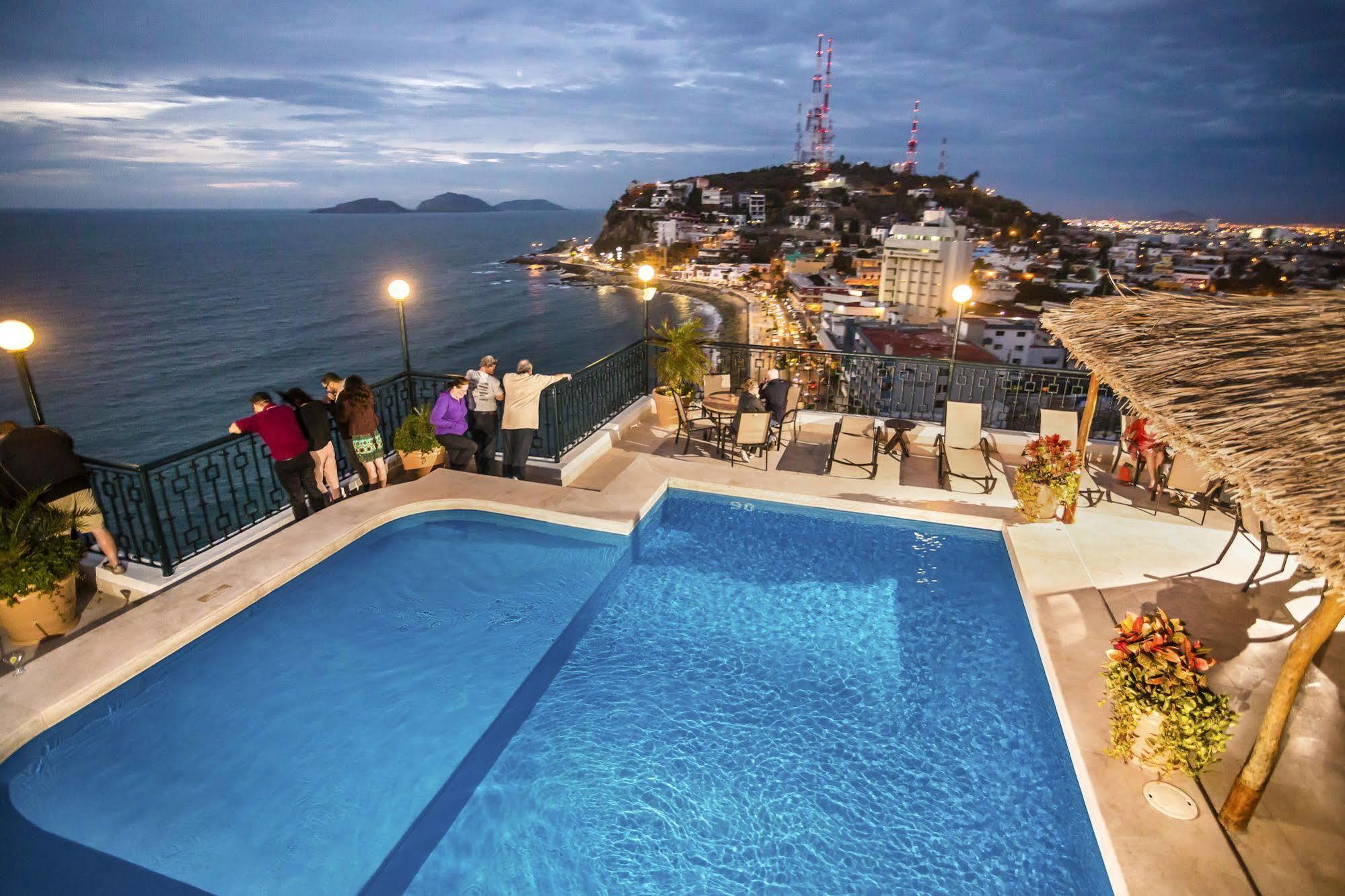Best Western Posada Freeman Mazatlan Bagian luar foto